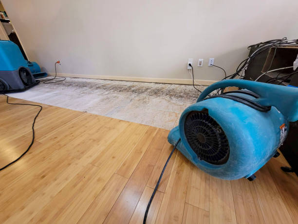 Professional Water Extraction technician working in Fairfax, OK